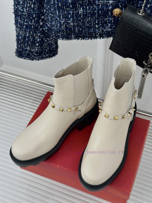 Valentino | Valentino Classic Autumn/WinterNew rivet thick soled short bootsThe favorite ite98t8dgp7 - Image 3