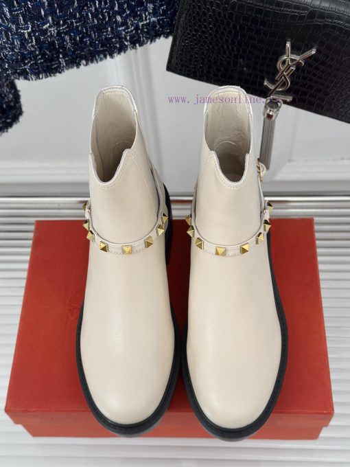 Valentino | Valentino Classic Autumn/WinterNew rivet thick soled short bootsThe favorite ite98t8dgp7 - Image 7