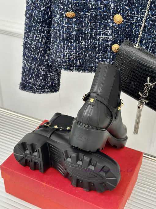 Valentino | Valentino Classic Autumn/WinterNew rivet thick soled short bootsThe favorite ite4w4s85rn - Image 10