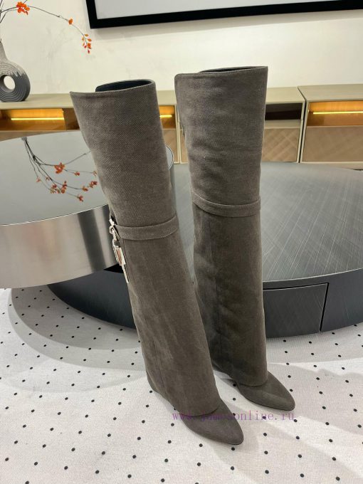 New autumn and winter products from 𝒈𝒊𝒗𝒆𝒏𝒄𝒉𝒚𝟐𝟒𝑭𝑾, popular throughout the fashion industryfnoa7j3v
