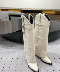 New autumn and winter products from 𝒈𝒊𝒗𝒆𝒏𝒄𝒉𝒚𝟐𝟒𝑭𝑾, popular throughout the fashion industry97y5gfim