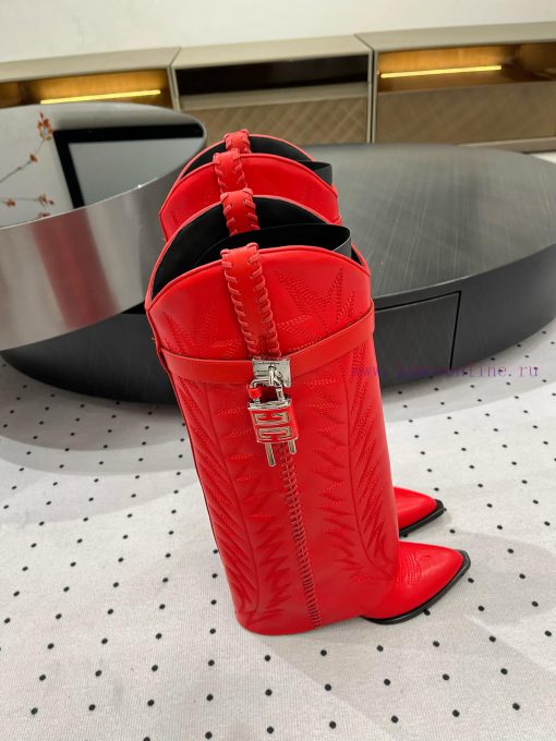 New autumn and winter products from 𝒈𝒊𝒗𝒆𝒏𝒄𝒉𝒚𝟐𝟒𝑭𝑾, popular throughout the fashion industryjxg00ydu - Image 3