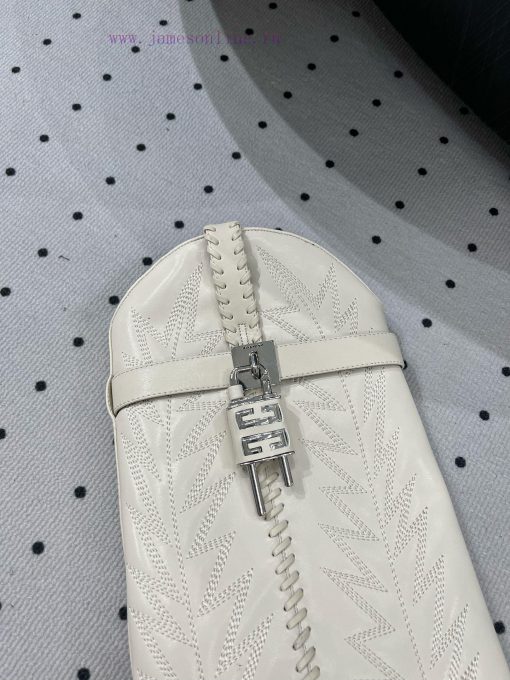 New autumn and winter products from 𝒈𝒊𝒗𝒆𝒏𝒄𝒉𝒚𝟐𝟒𝑭𝑾, popular throughout the fashion industry97y5gfim - Image 6
