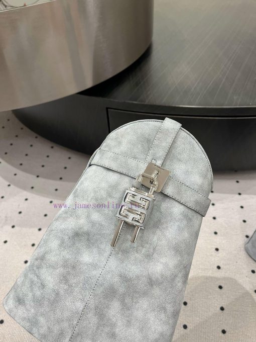 New autumn and winter products from 𝒈𝒊𝒗𝒆𝒏𝒄𝒉𝒚𝟐𝟒𝑭𝑾, popular throughout the fashion industryhbbffp09 - Image 5