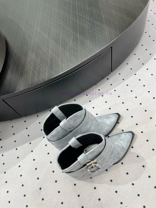 New autumn and winter products from 𝒈𝒊𝒗𝒆𝒏𝒄𝒉𝒚𝟐𝟒𝑭𝑾, popular throughout the fashion industryhbbffp09 - Image 7