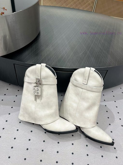 New autumn and winter products from 𝒈𝒊𝒗𝒆𝒏𝒄𝒉𝒚𝟐𝟒𝑭𝑾, popular throughout the fashion industry, fsom4enhh - Image 7