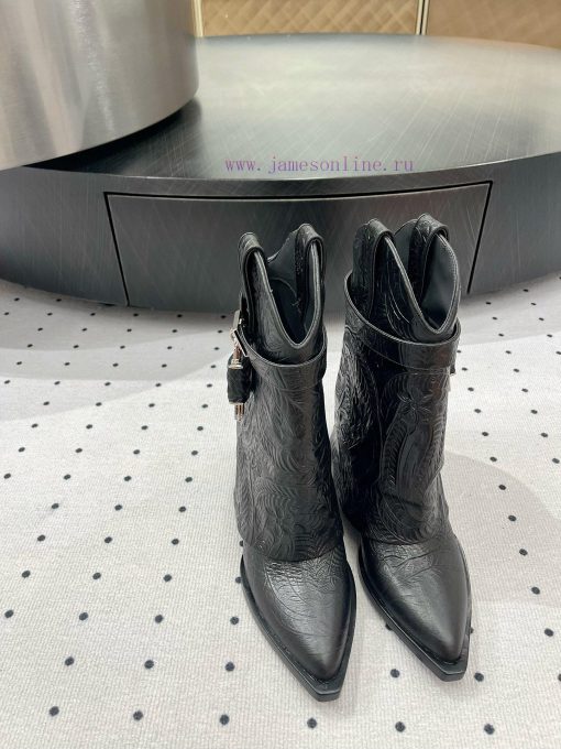 New autumn and winter products from 𝒈𝒊𝒗𝒆𝒏𝒄𝒉𝒚𝟐𝟒𝑭𝑾, popular throughout the fashion industry, fm89u9fgh - Image 3