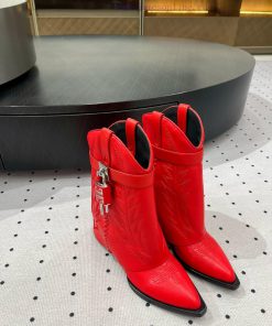 New autumn and winter products from 𝒈𝒊𝒗𝒆𝒏𝒄𝒉𝒚𝟐𝟒𝑭𝑾, popular throughout the fashion industryn06igydf