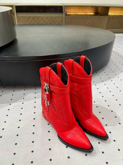 New autumn and winter products from 𝒈𝒊𝒗𝒆𝒏𝒄𝒉𝒚𝟐𝟒𝑭𝑾, popular throughout the fashion industryn06igydf