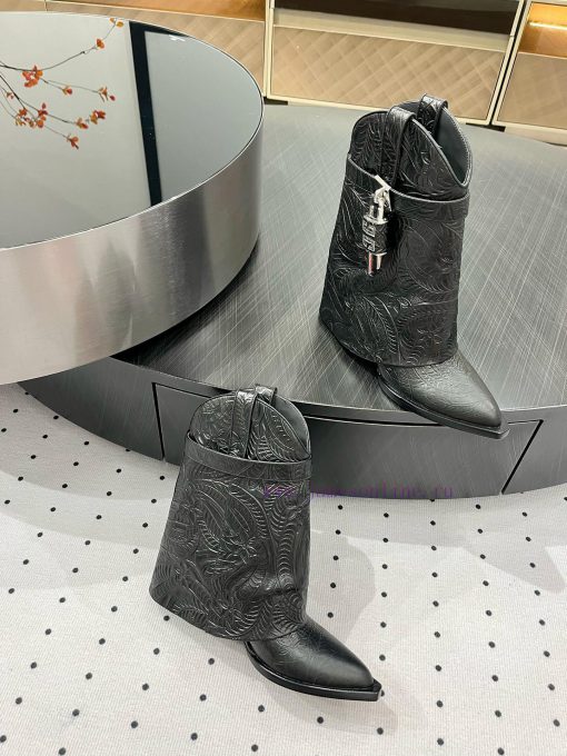 New autumn and winter products from 𝒈𝒊𝒗𝒆𝒏𝒄𝒉𝒚𝟐𝟒𝑭𝑾, popular throughout the fashion industry, fm89u9fgh - Image 10