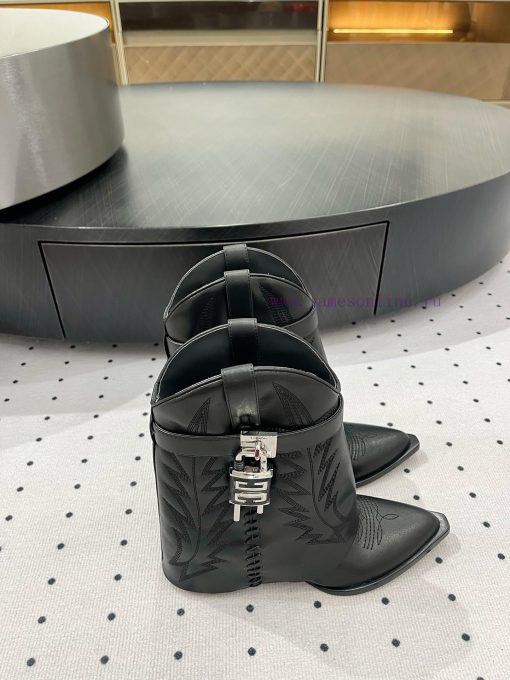 New autumn and winter products from 𝒈𝒊𝒗𝒆𝒏𝒄𝒉𝒚𝟐𝟒𝑭𝑾, popular throughout the fashion industry2x12t4uk - Image 3