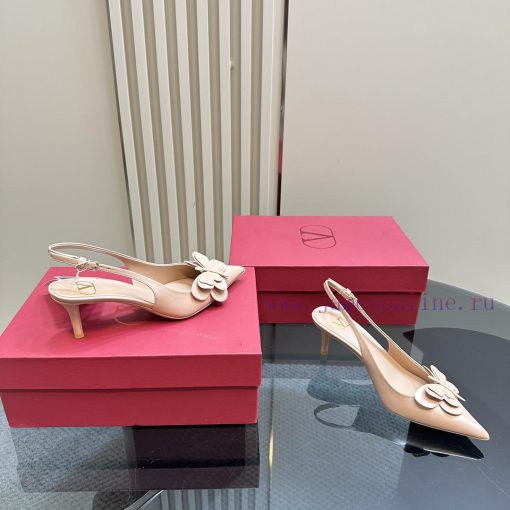 Valentino's hottest new product, sandals and high heels, is a perfect combination of beautifdkuzbtbd - Image 7