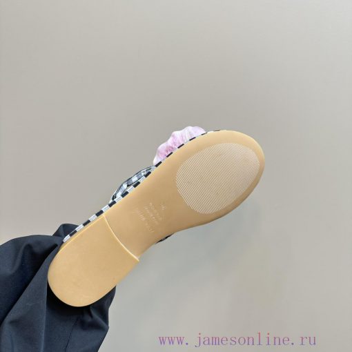 ABING WANG OriginalThai designer offers multiple handmade floral toe slippersWe have launche937vxnkj - Image 10
