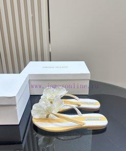ABING WANG OriginalThai designer offers multiple handmade floral toe slippersWe have launchltkfox00