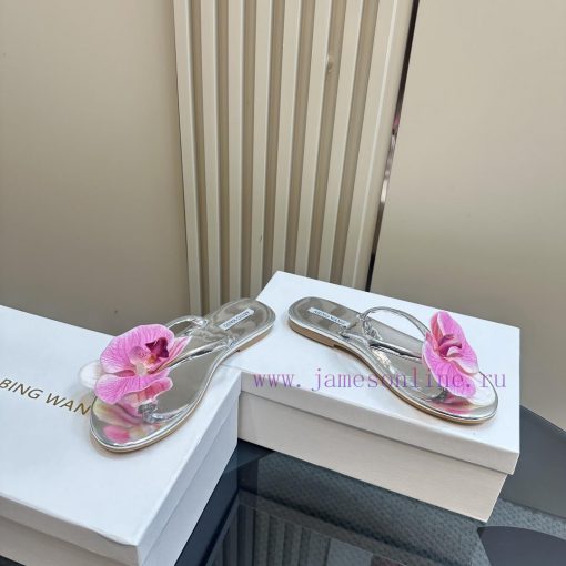 ABING WANG OriginalThai designer offers multiple handmade floral toe slippersWe have launcheil6zwk9m - Image 4