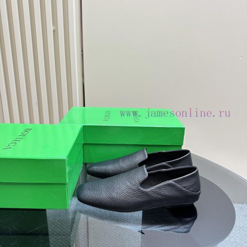 BOTTEGA VENET minimalist flat loafersReal baozi shoes are super comfortable and cloud likeLa7wy0wjq0