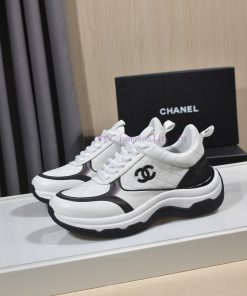 Chanel. 24c CHANEL  4 colors, Chanel classic color scheme black/white White/Black White and 4baazkkp