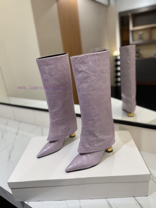VANDA NOVAK is a brand from Italy that covers the entire networkTook 3 months to developUniqprm1xlqj - Image 3