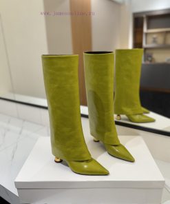 VANDA NOVAK is a brand from Italy that covers the entire networkTook 3 months to developUniqkcdaa51b