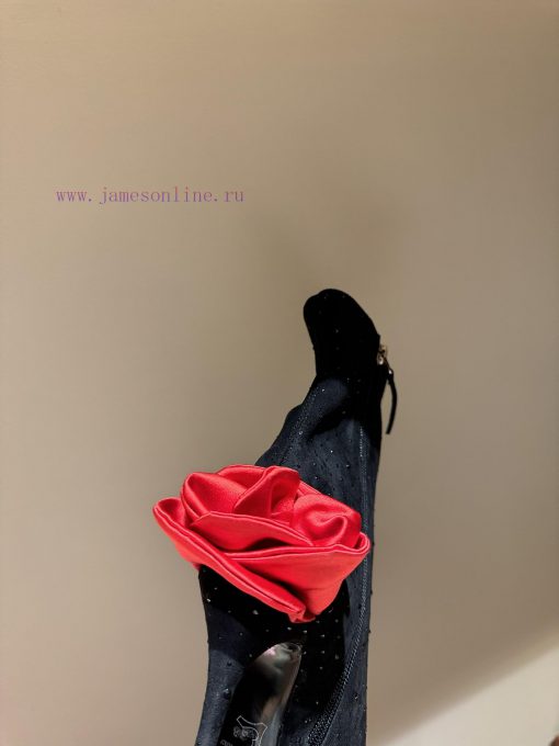 The most99% unaware of Magda ButrymCreate a contemporary perspective of Romanticism, balancif9riwoft - Image 7