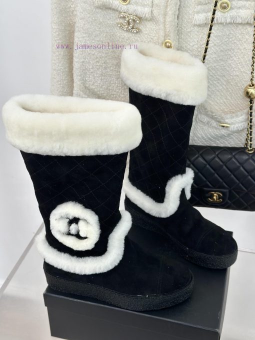Chanel | Chanel Classic Autumn/Winter Double CThick soled snow bootsA pair of snow boots thatd95f046 - Image 4