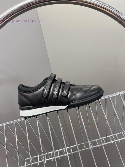 Chanel's new baseball shoes are full of celebrities, internet celebrities, and top Coco girlu2iojz73 - Image 6