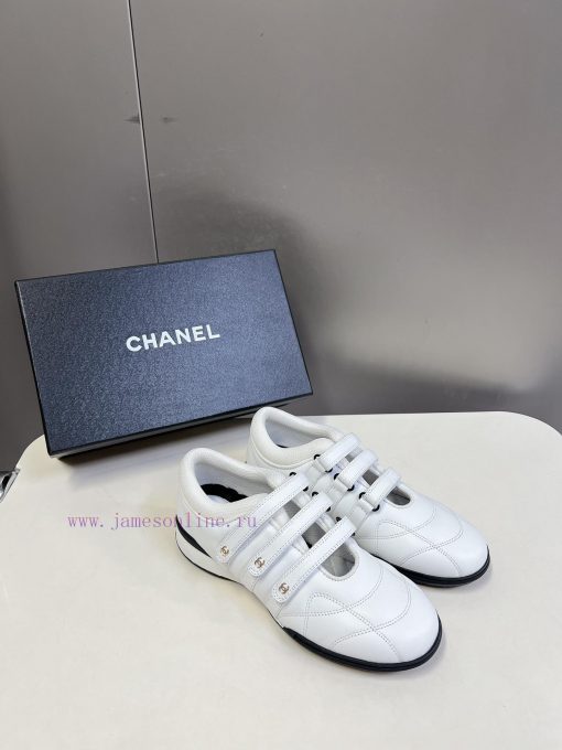 Chanel's new baseball shoes are full of celebrities, internet celebrities, and top Coco girluiip5s7n - Image 3