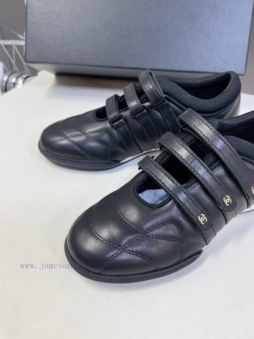 Chanel's new baseball shoes are full of celebrities, internet celebrities, and top Coco girlu2iojz73 - Image 9