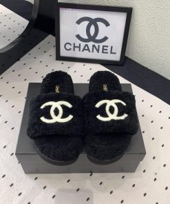 Chanel's new thick soled hairy shoes are fashionable and stylish, with a delicate and soft tk1xt0o18
