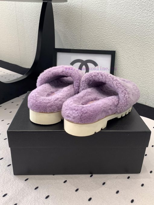 Chanel's new thick soled hairy shoes are fashionable and stylish, with a delicate and soft t9h70egg9 - Image 9