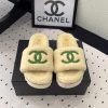 Chanel's new thick soled hairy shoes are fashionable and stylish, with a delicate and soft tltuj2xr1