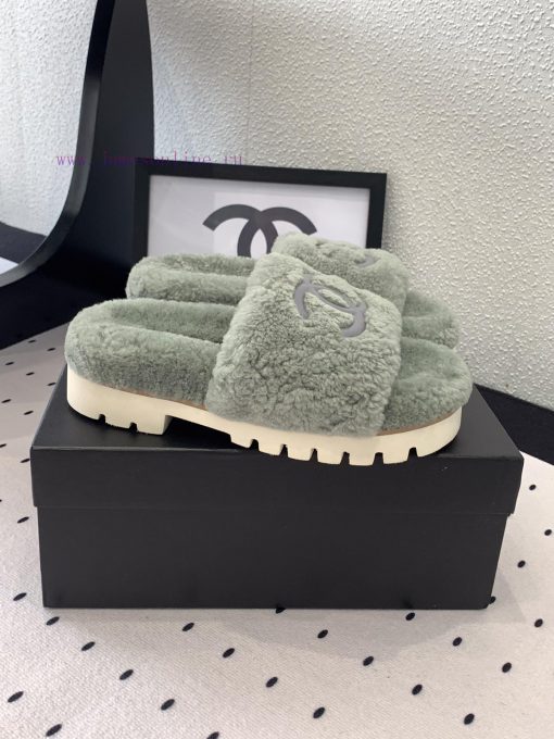 Chanel's new thick soled hairy shoes are fashionable and stylish, with a delicate and soft tmyi7x7hq - Image 3