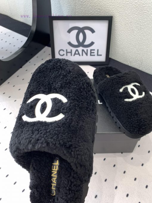 Chanel's new thick soled hairy shoes are fashionable and stylish, with a delicate and soft tr4etsj3c - Image 6