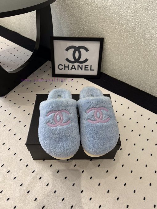 P Chanel's new thick soled fur shoes are fashionable and stylish on the feet, with a delicata6e9i6b0 - Image 2