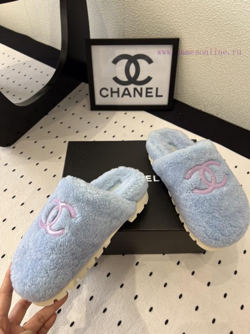 P Chanel's new thick soled fur shoes are fashionable and stylish on the feet, with a delicata6e9i6b0 - Image 4
