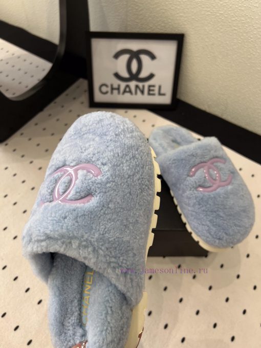 P Chanel's new thick soled fur shoes are fashionable and stylish on the feet, with a delicata6e9i6b0 - Image 6