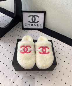 Chanel's new thick soled hairy shoes are fashionable and stylish, with a delicate and soft tp8bdvk0e