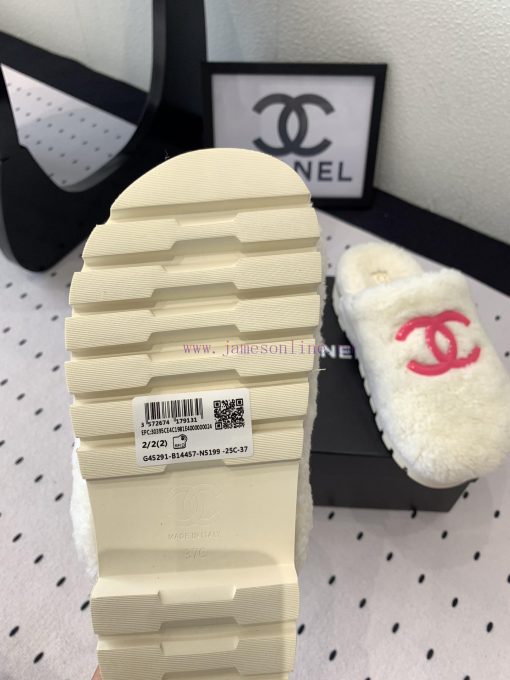 Chanel's new thick soled hairy shoes are fashionable and stylish, with a delicate and soft tp8bdvk0e - Image 10