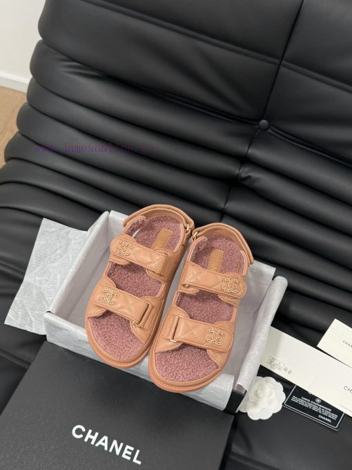 Chanel 24 new wool Velcro sandal series with foam outsoleAutumn and Winter Wool SeriesAll wo9a23noi4