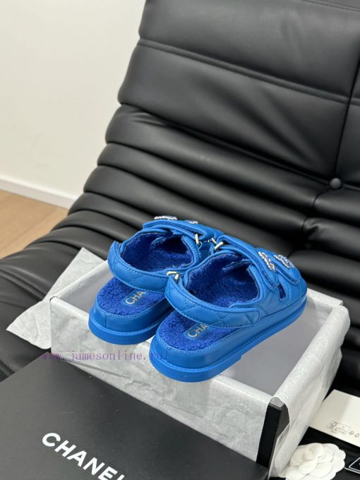 Chanel 24 new wool Velcro sandal series with foam outsoleAutumn and Winter Wool SeriesAll wokrkti8i1 - Image 4