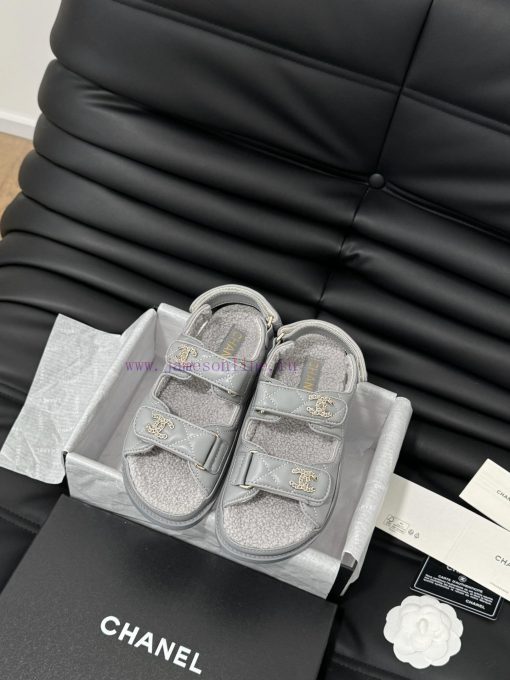 Chanel 24 new wool Velcro sandal series with foam outsoleAutumn and Winter Wool SeriesAll wo55hasrdb