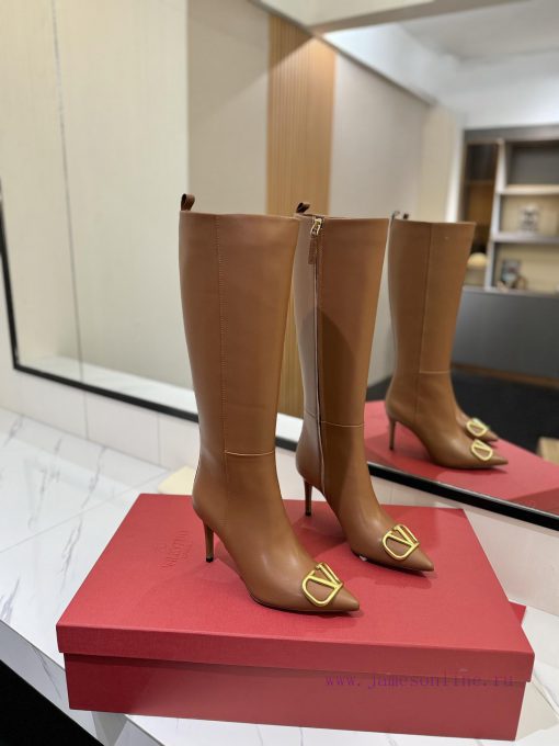 𝑉𝐴𝐿𝐸𝑁𝑇𝐼𝑁𝑂 Valentino ͥ Purchasing LevelThe new season's Warren boots and shoes are also so bezuebkbz4