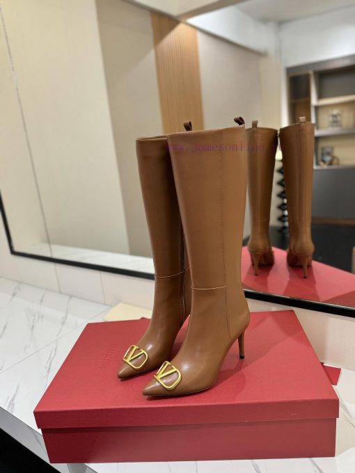 𝑉𝐴𝐿𝐸𝑁𝑇𝐼𝑁𝑂 Valentino ͥ Purchasing LevelThe new season's Warren boots and shoes are also so bezuebkbz4 - Image 3