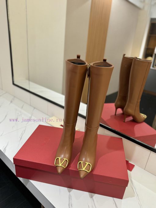 𝑉𝐴𝐿𝐸𝑁𝑇𝐼𝑁𝑂 Valentino ͥ Purchasing LevelThe new season's Warren boots and shoes are also so bezuebkbz4 - Image 4