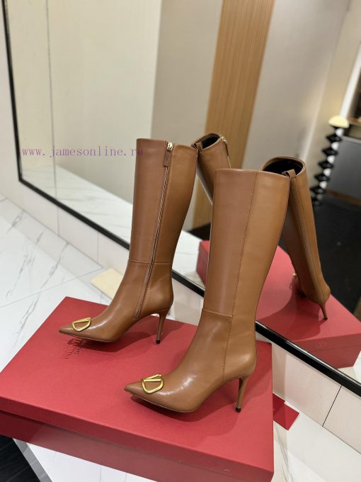 𝑉𝐴𝐿𝐸𝑁𝑇𝐼𝑁𝑂 Valentino ͥ Purchasing LevelThe new season's Warren boots and shoes are also so bezuebkbz4 - Image 6