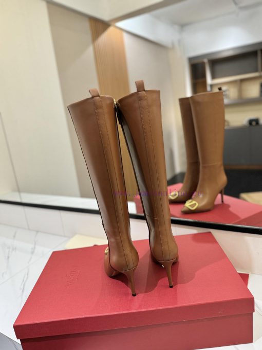 𝑉𝐴𝐿𝐸𝑁𝑇𝐼𝑁𝑂 Valentino ͥ Purchasing LevelThe new season's Warren boots and shoes are also so bezuebkbz4 - Image 9