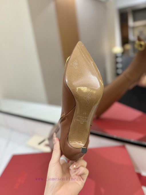 𝑉𝐴𝐿𝐸𝑁𝑇𝐼𝑁𝑂 Valentino ͥ Purchasing LevelThe new season's Warren boots and shoes are also so bezuebkbz4 - Image 10