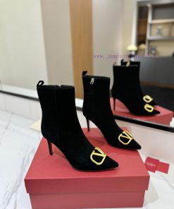 𝑉𝐴𝐿𝐸𝑁𝑇𝐼𝑁𝑂 Valentino ͥ Purchasing LevelThe new season's Warren boots and shoes are also so bezmww1dcv