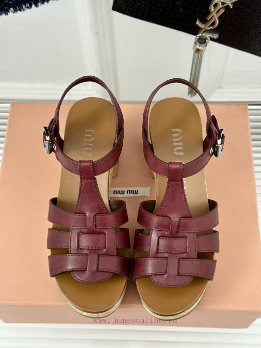 MIU MIU/Miu Miu Classic Waterproof Platform Thick Heel Pig Cage SandalsThis sandal is really3i9nv29i - Image 5