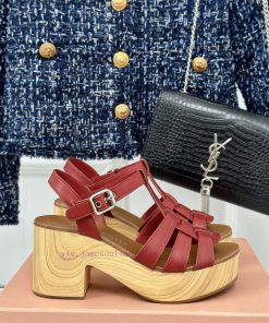 MIU MIU/Miu Miu Classic Waterproof Platform Thick Heel Pig Cage SandalsThis sandal is reallybtf6bqg6